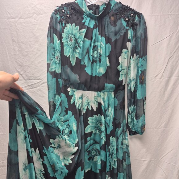 Ayyka Green Floral Gown size 38 - Picture 1 of 10